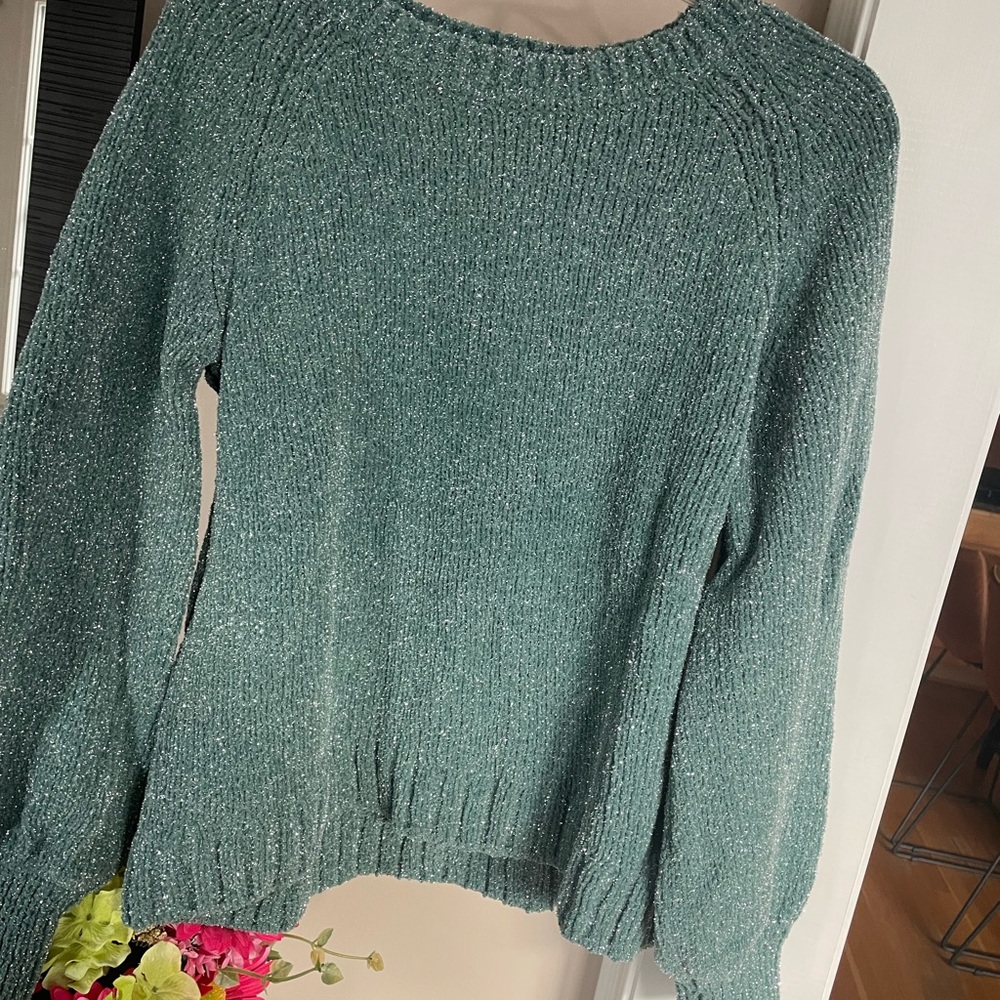 H&M Seafoam Green Crew Neck Sweater